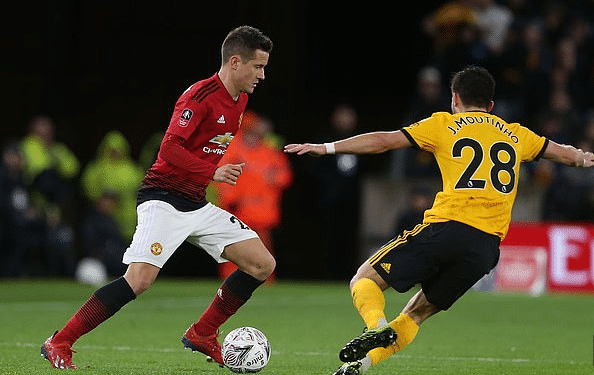 事座位有限 事座位有限